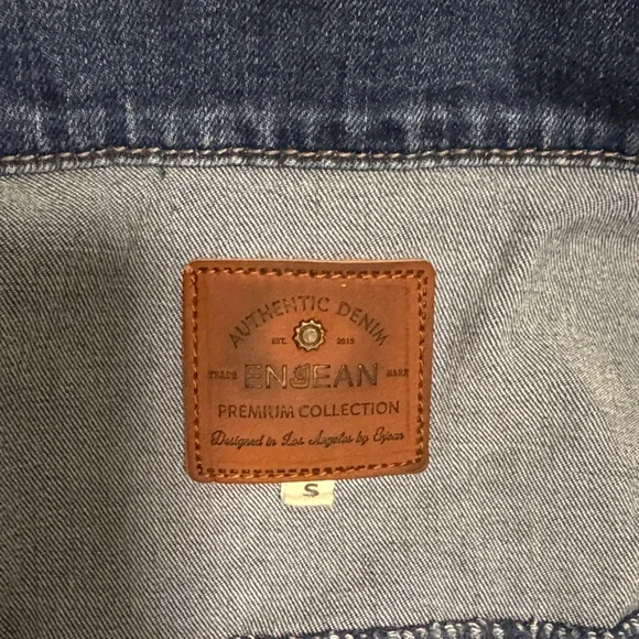 Denim Sleeveless Jacket - Picture 2 of 2